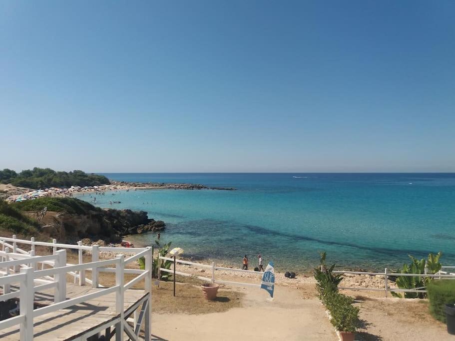 Casa Vacanze Il Carrubo Leporano Esterno foto