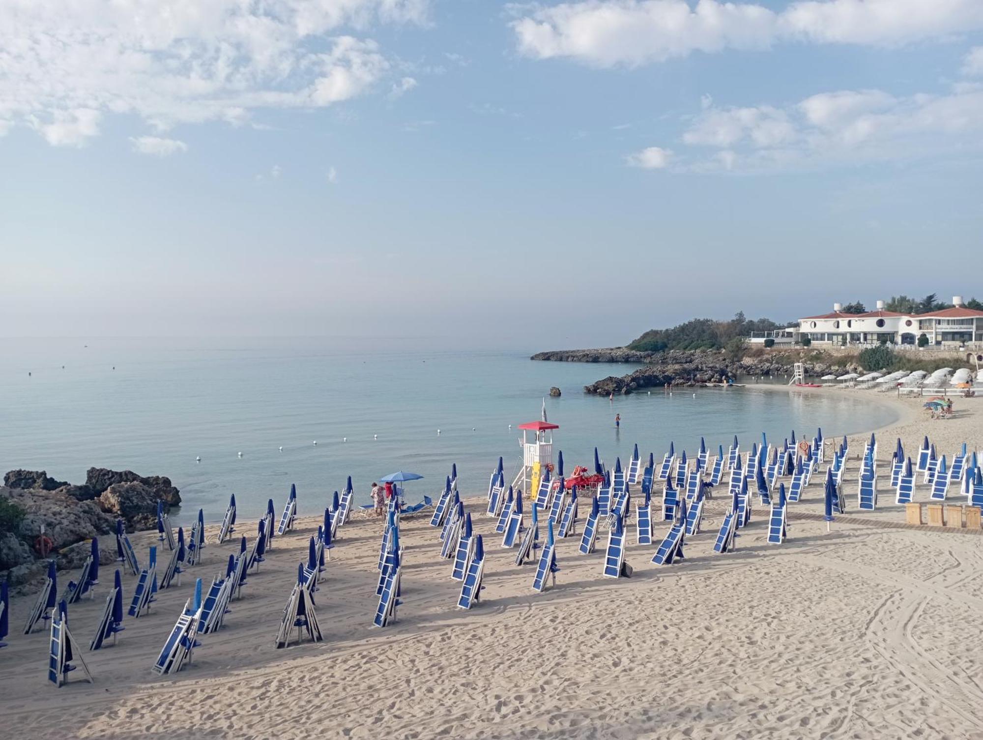 Casa Vacanze Il Carrubo Leporano Esterno foto
